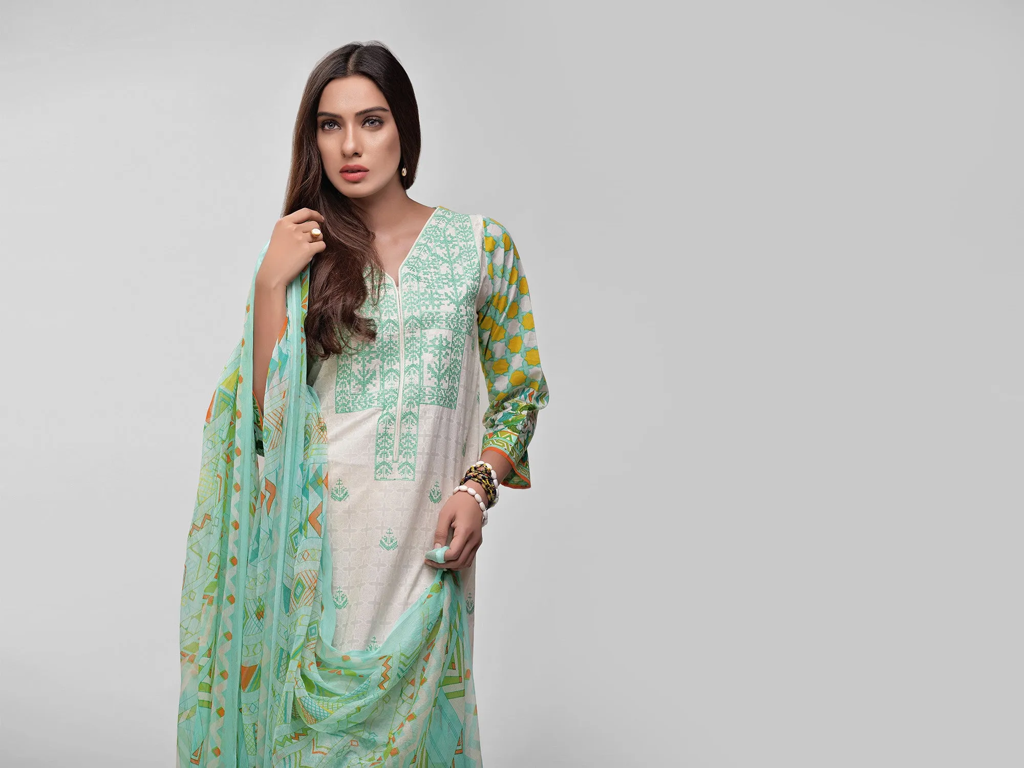 AUJ Lawn Collection 2016 Vol 1 – Design 6