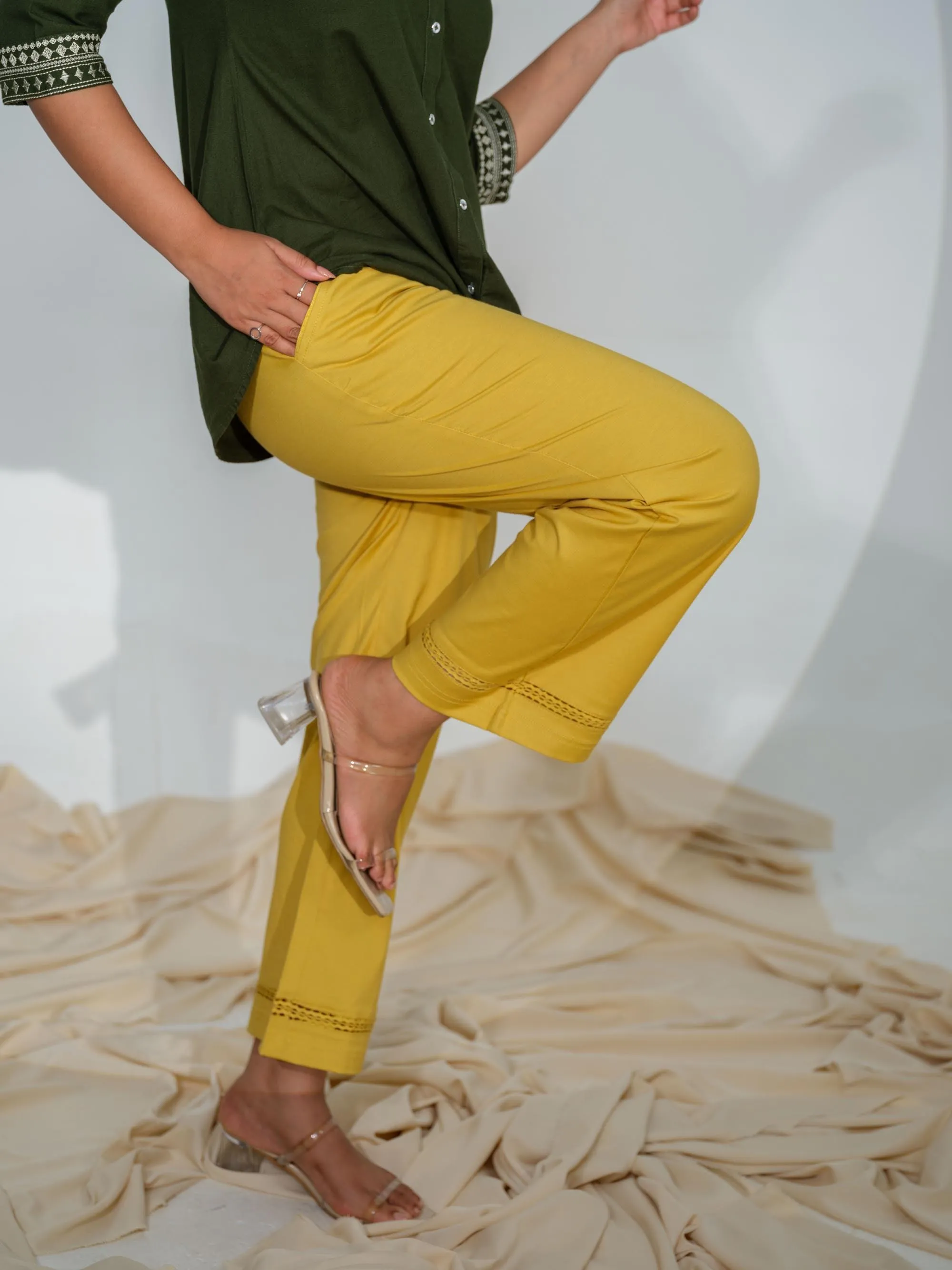 Full broad elasticated pants