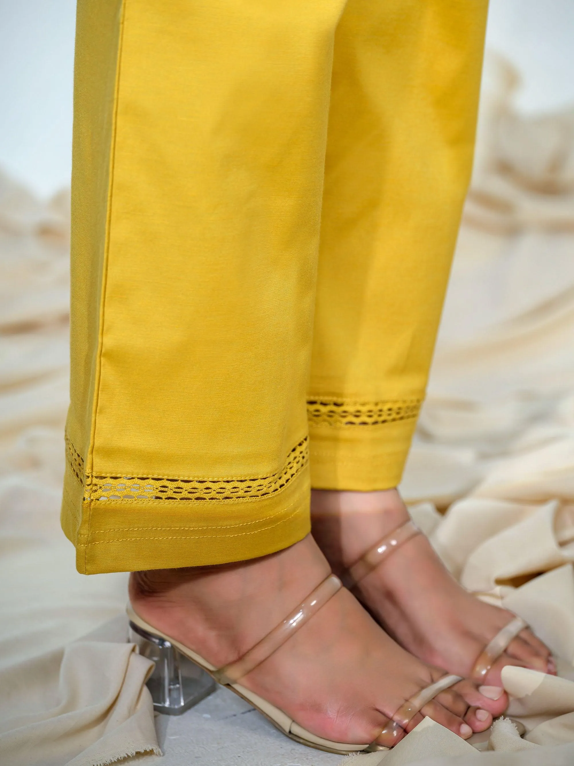 Full broad elasticated pants
