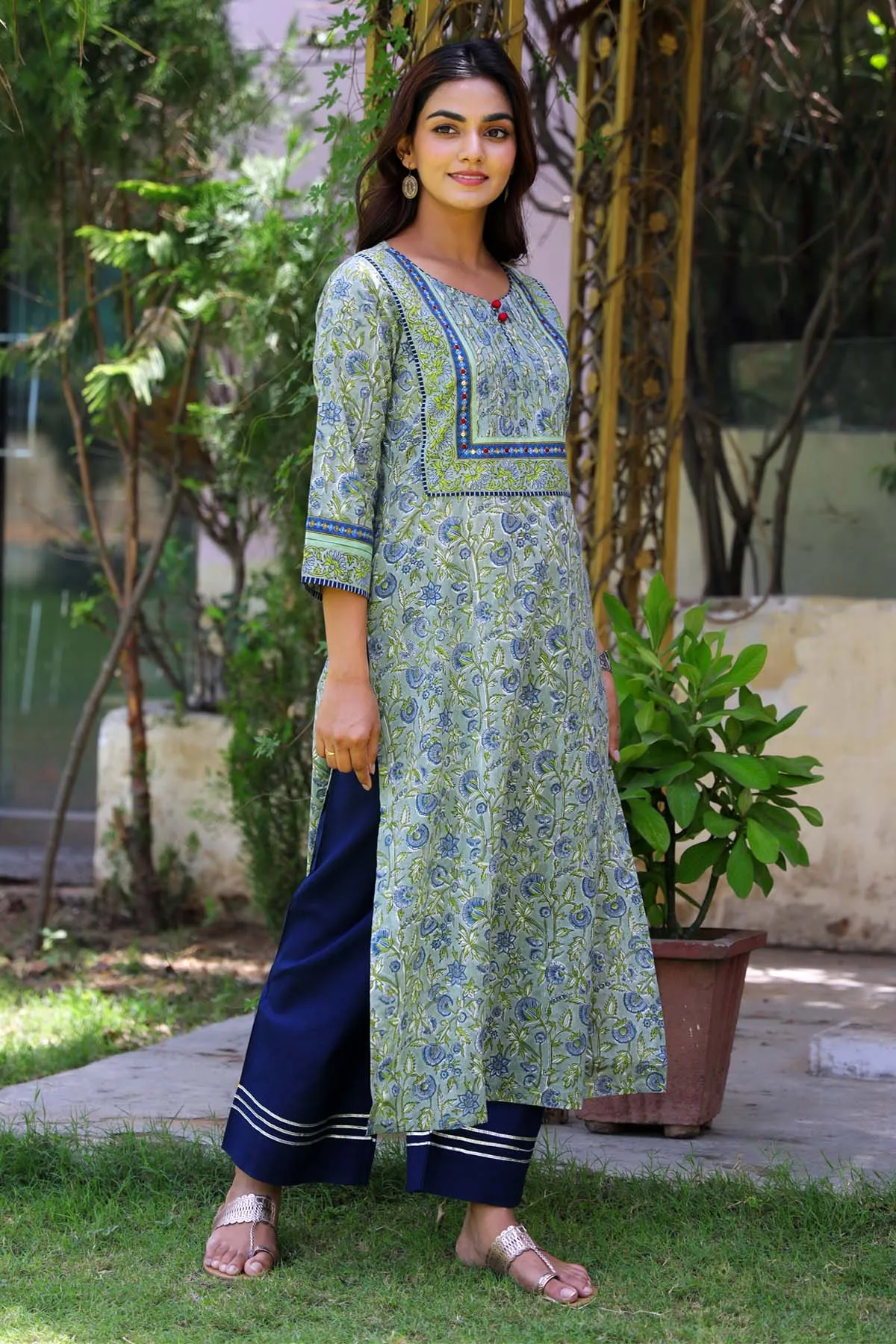 Light Pastel Green Hand Block Print Kurta In Straight Fit