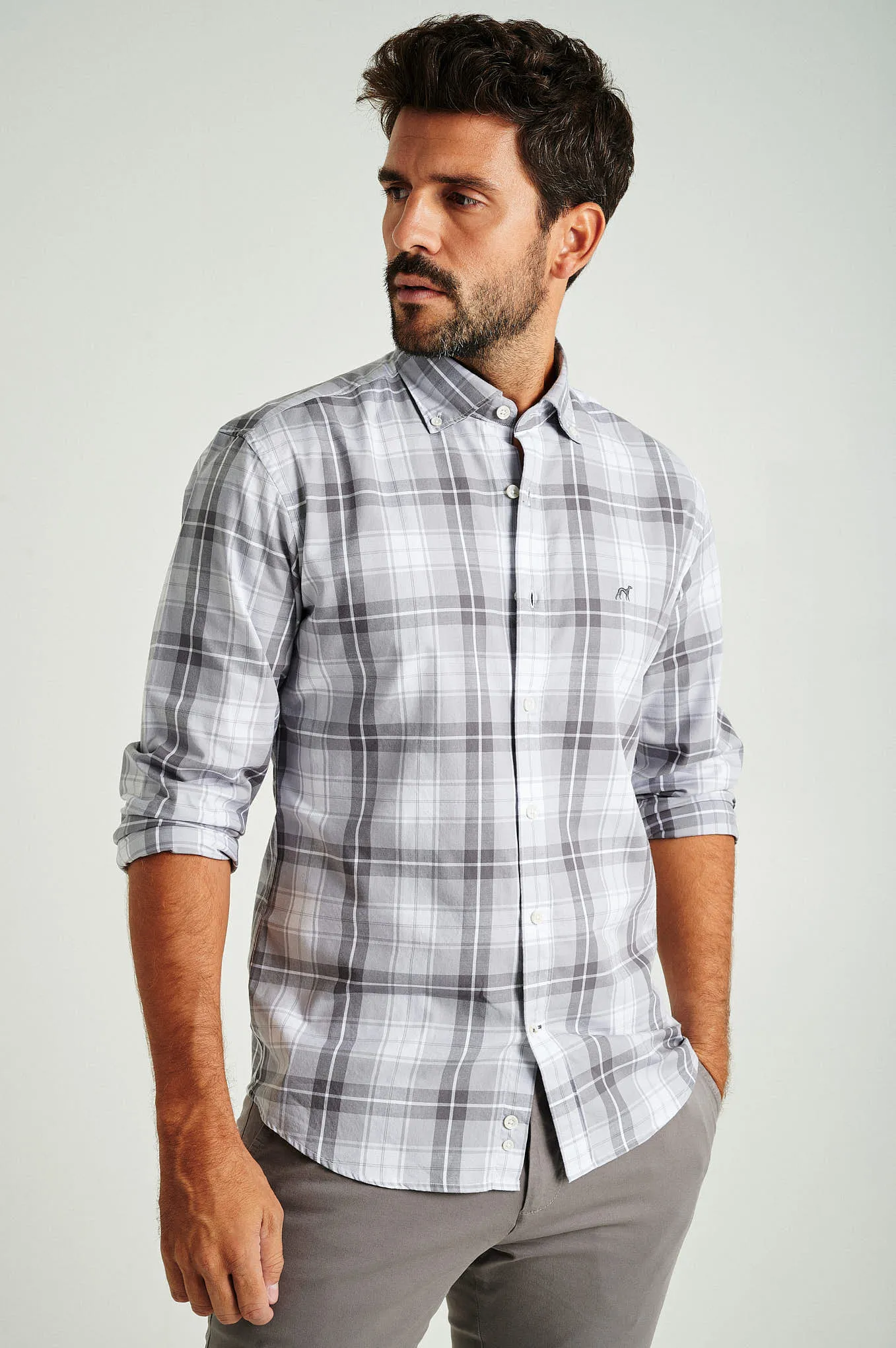 Slim fit twill shirt