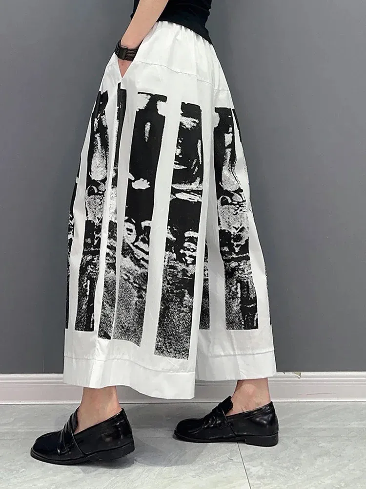 TEEK - Elastic Waist Illustration Wide Leg Cropped Pants