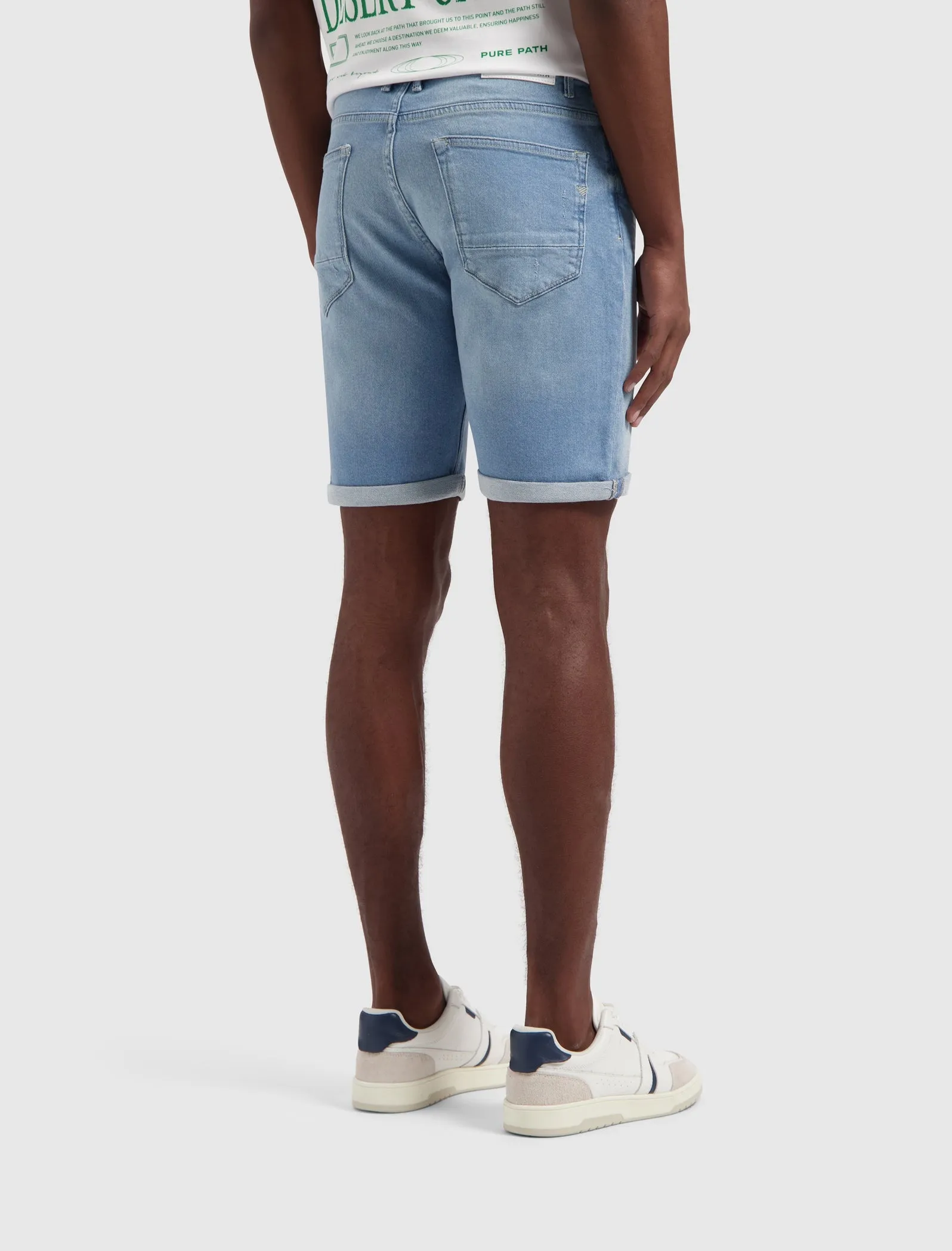 The Miles Slim Fit Shorts | Denim Light Blue