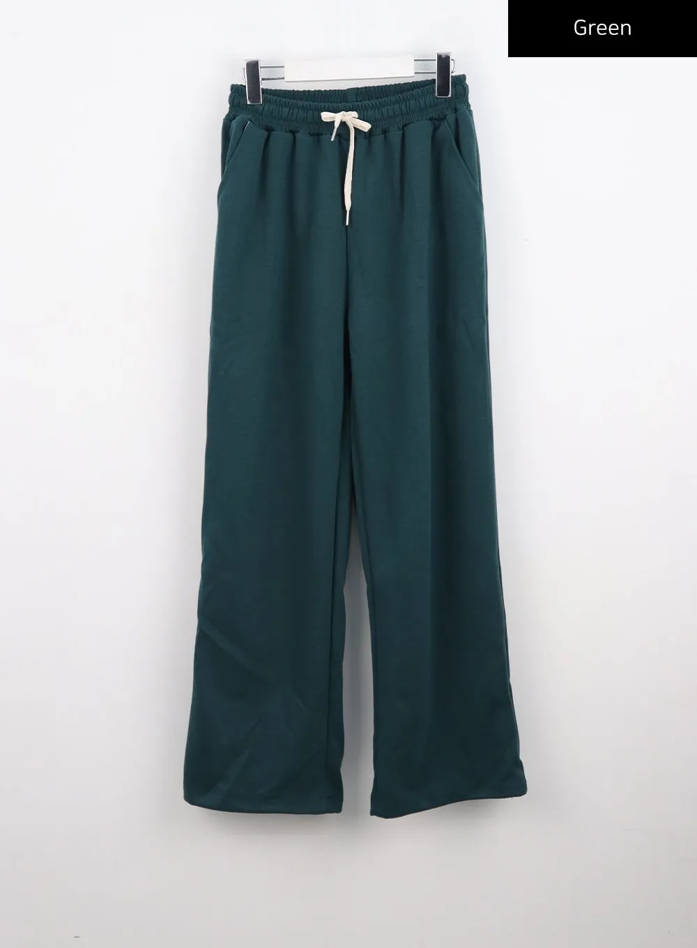 Wide Fit Banded Pants CO330