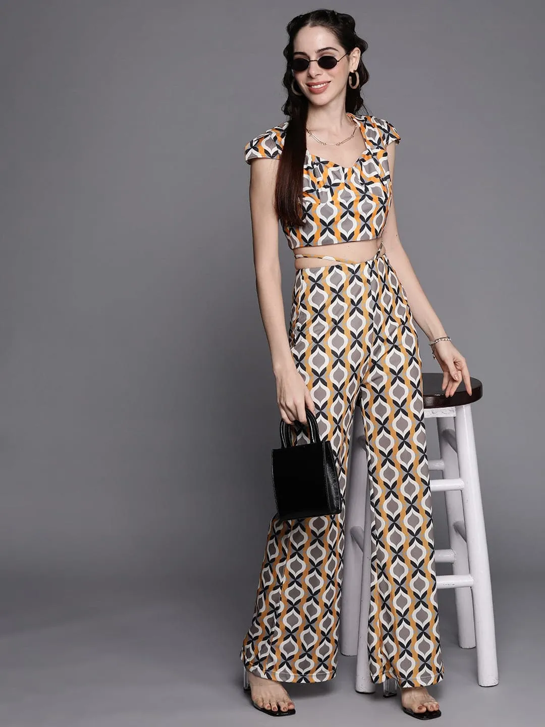 Women Mustard Geometric Print Cap Sleeves Crop Top